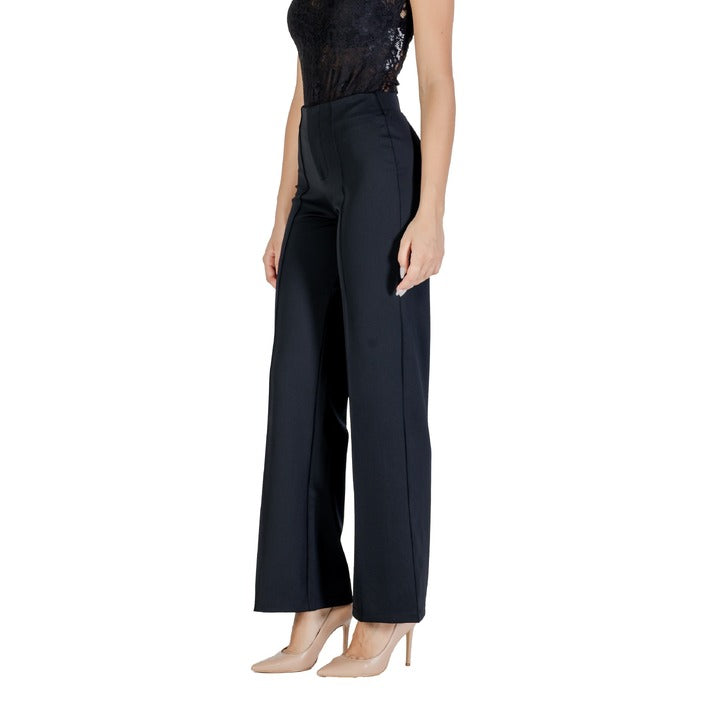 Pantalon Guess Active pour femme